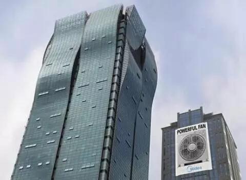 這些腦洞大開的戶外跨街廣告牌，你見過幾個？11