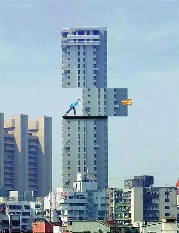 這些腦洞大開的室外跨街廣告牌，你見過幾個？12