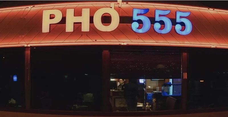 越南河粉店的招牌都可以有個吉祥數字6